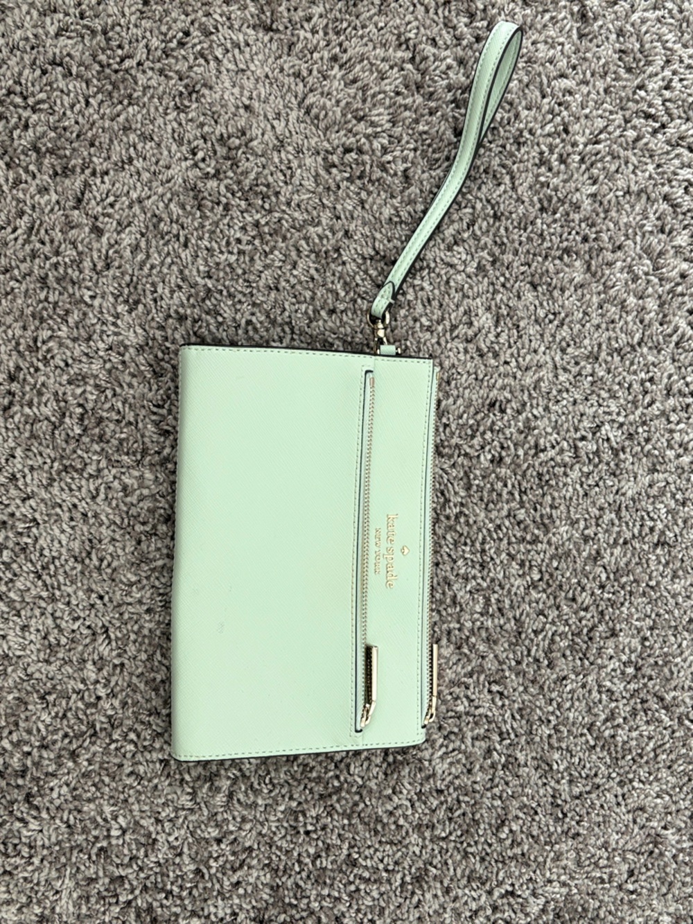 kate spade mint green wristlet clutch with detachable strap